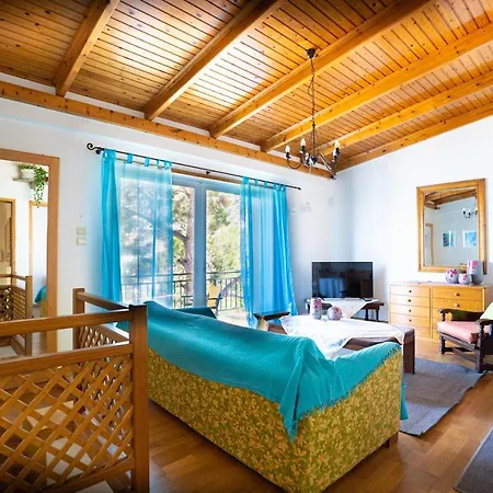 Chrysi's House φιλόξενο, άνετο και με υπέροχη θέα. * Μυρτιές
