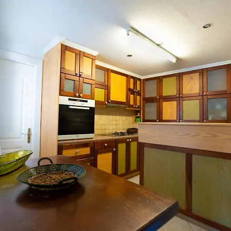 Chrysi's House φιλόξενο, άνετο και με υπέροχη θέα. Μυρτιές