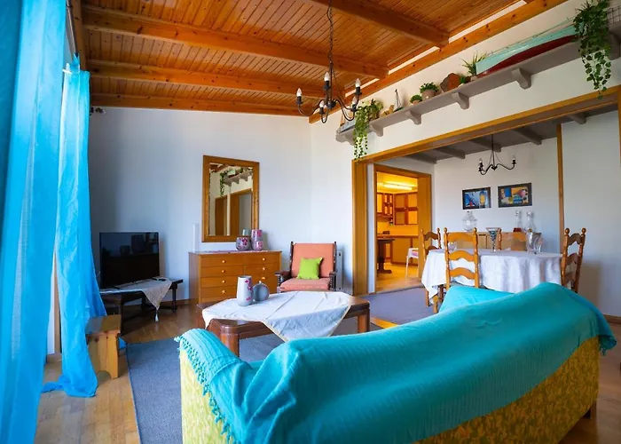 別荘 Chrysi's House φιλόξενο, άνετο και με υπέροχη θέα. Myrties